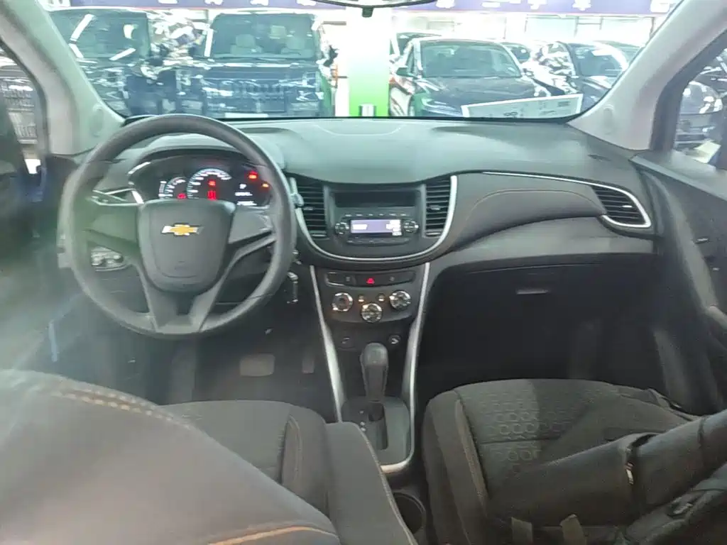 Chevrolet Trax 2017 — фото 10