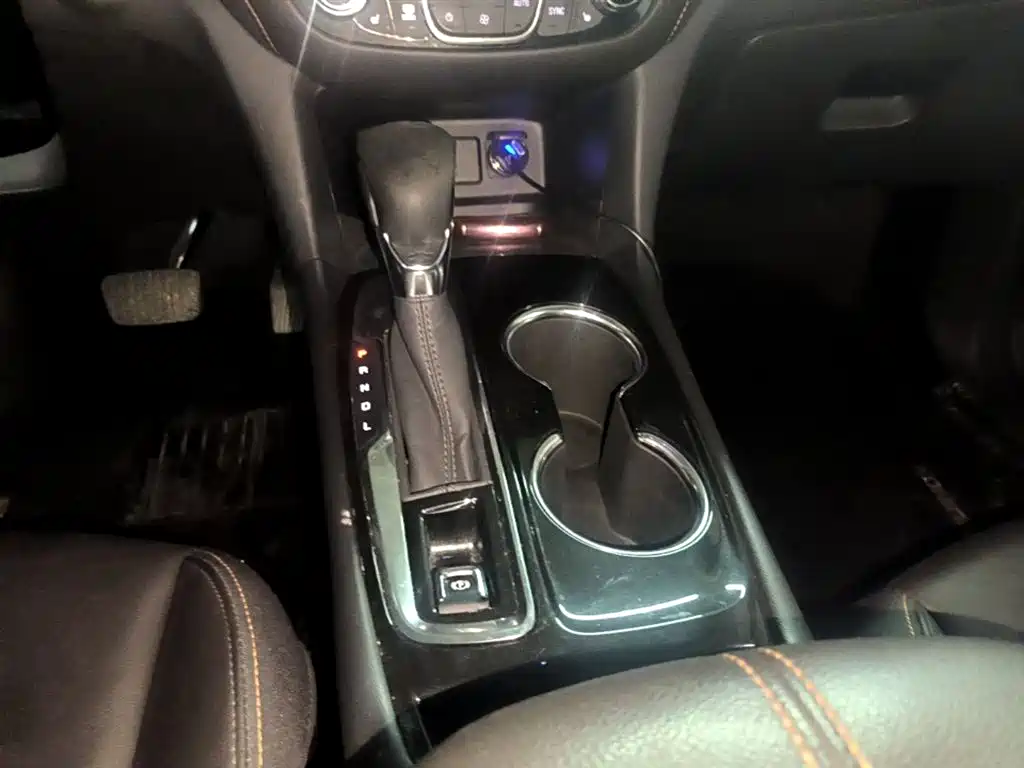 Chevrolet Equinox 2021 — фото 14