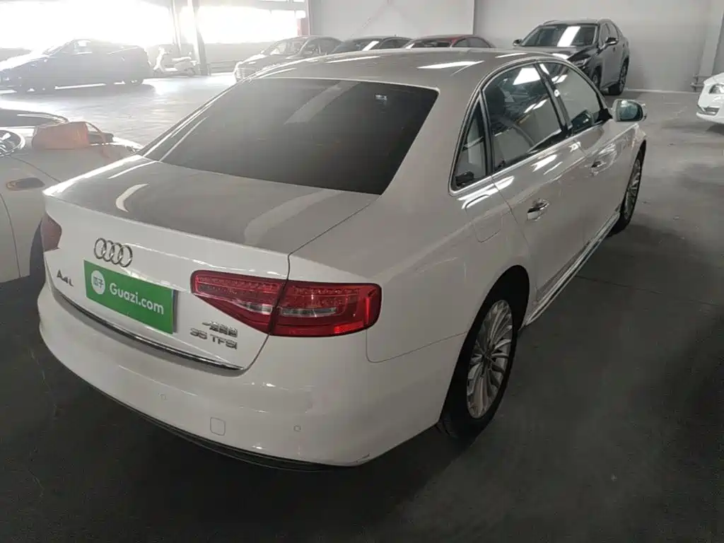 Audi A4L 2016
