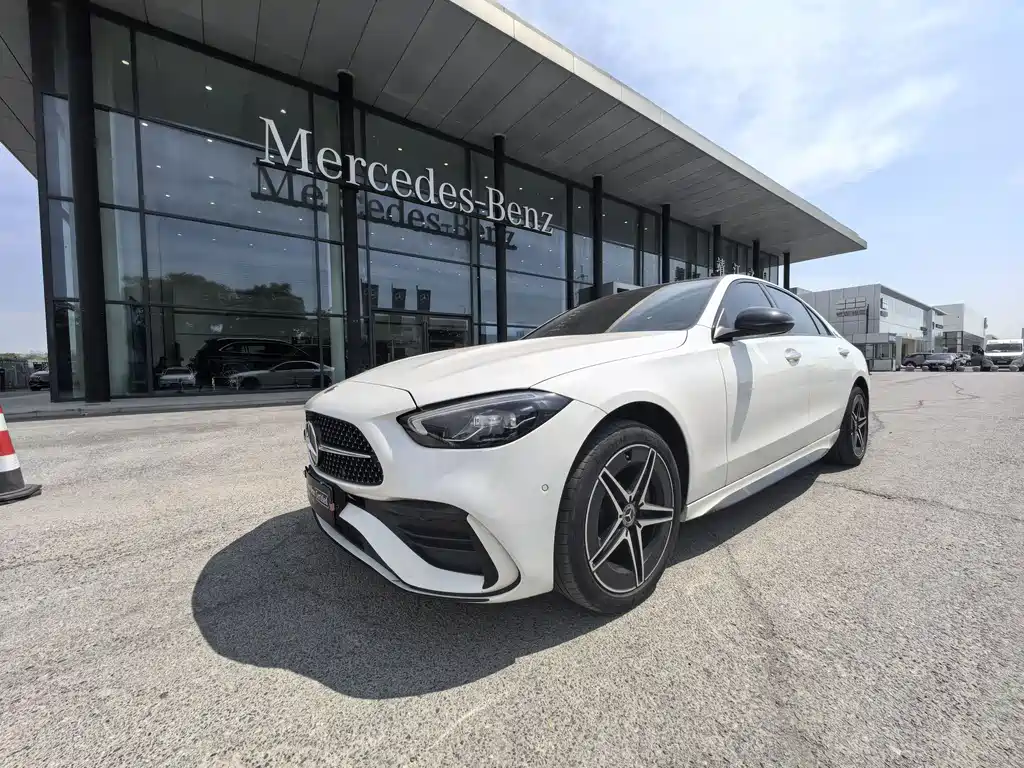 Mercedes-Benz C-Class 2023 — фото 1