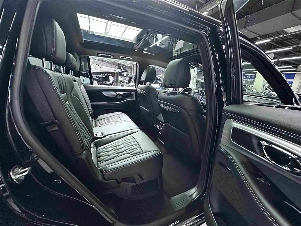 GAC Trumpchi GS8 2023 — фото 28