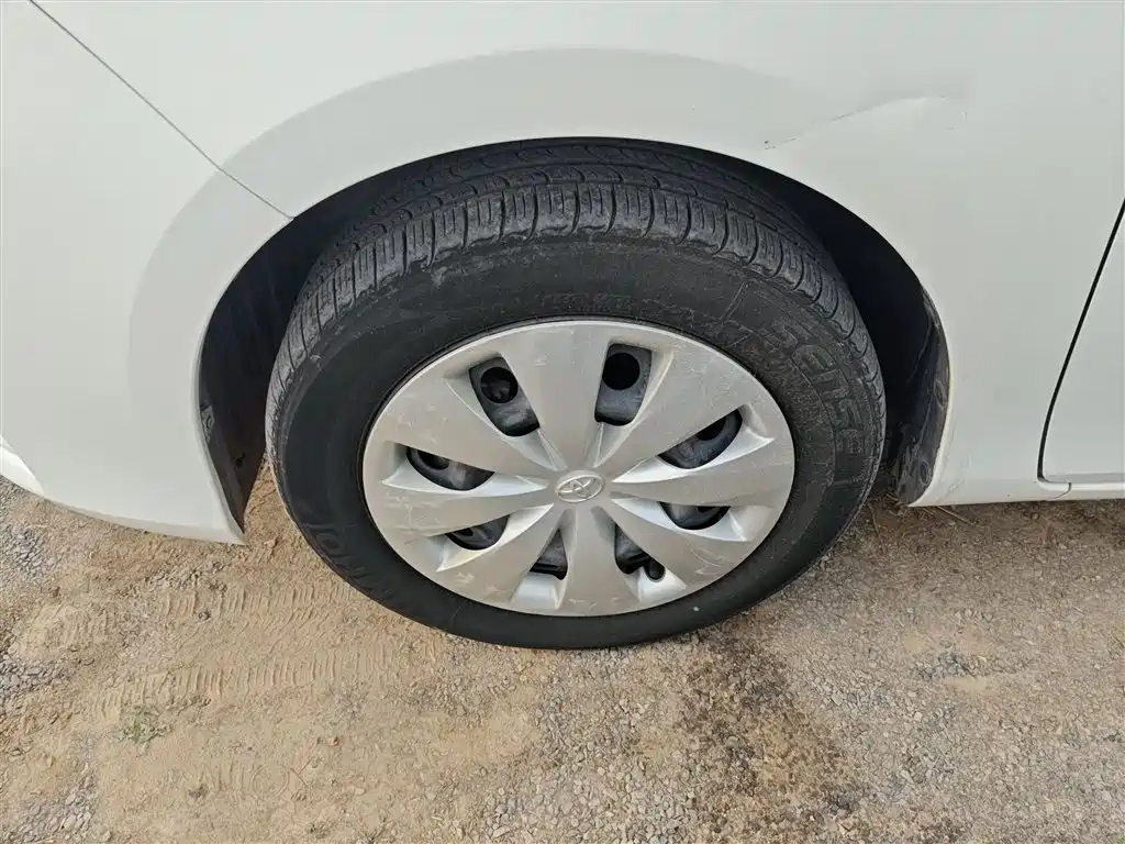 Toyota Yaris L 2018 — фото 25