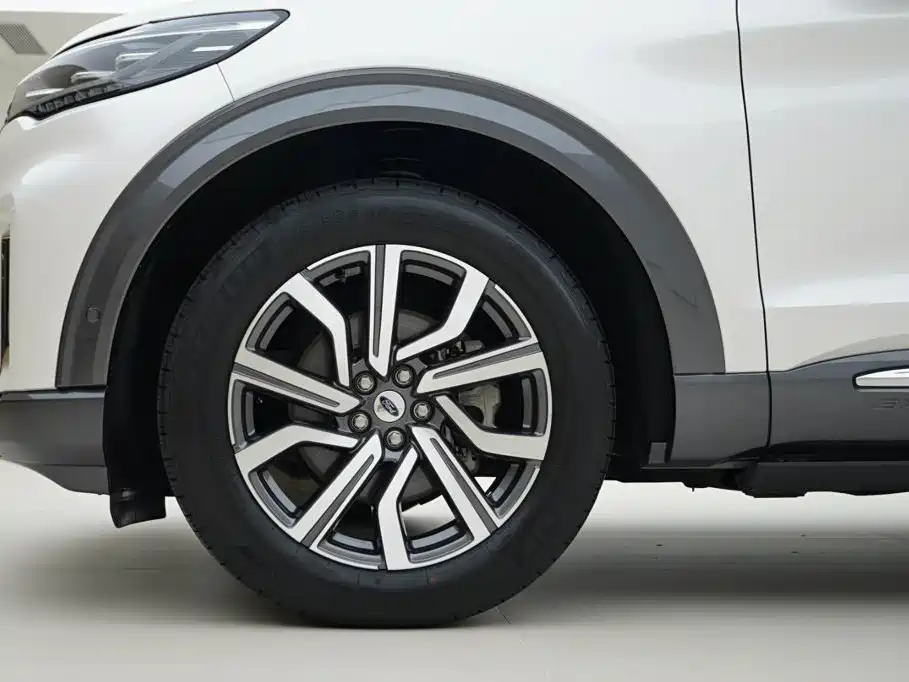 Ford Explorer 2024 — фото 16