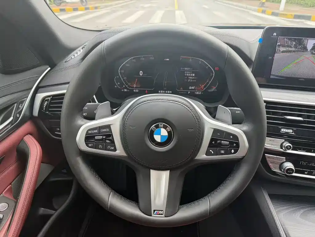 BMW 5 Series 2021 — фото 14