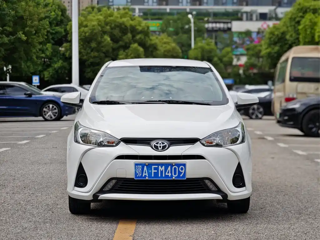 Toyota Yaris L 2019 — фото 2