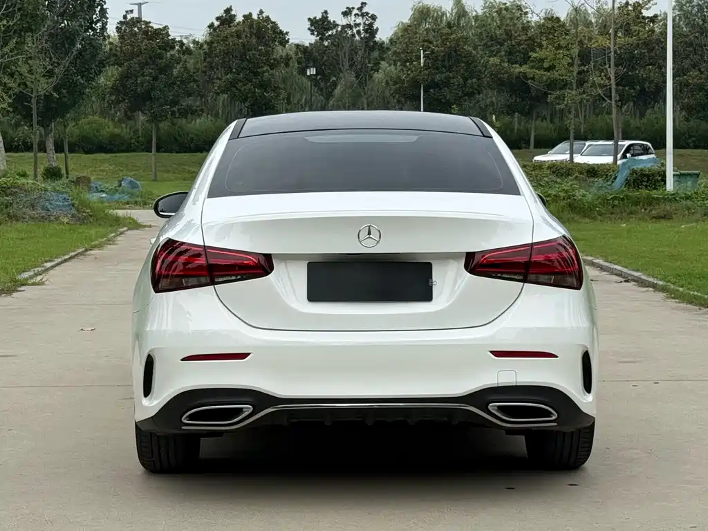 Mercedes-Benz A-Class 2022 — фото 16