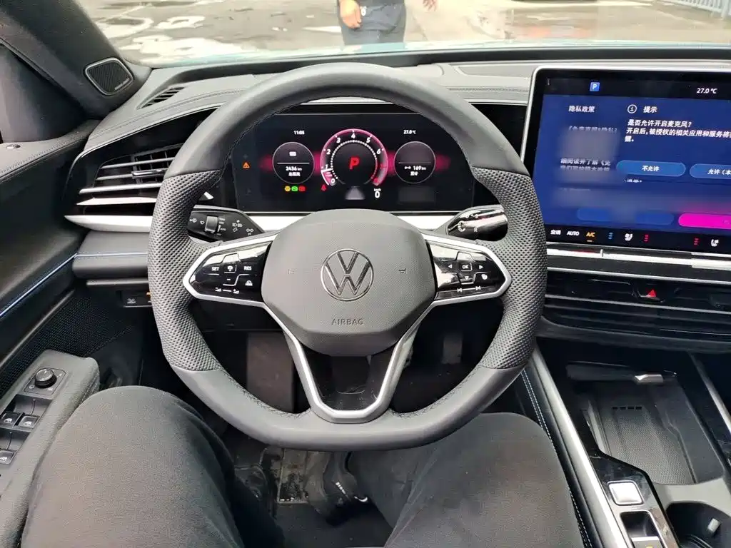 Volkswagen Passat 2024