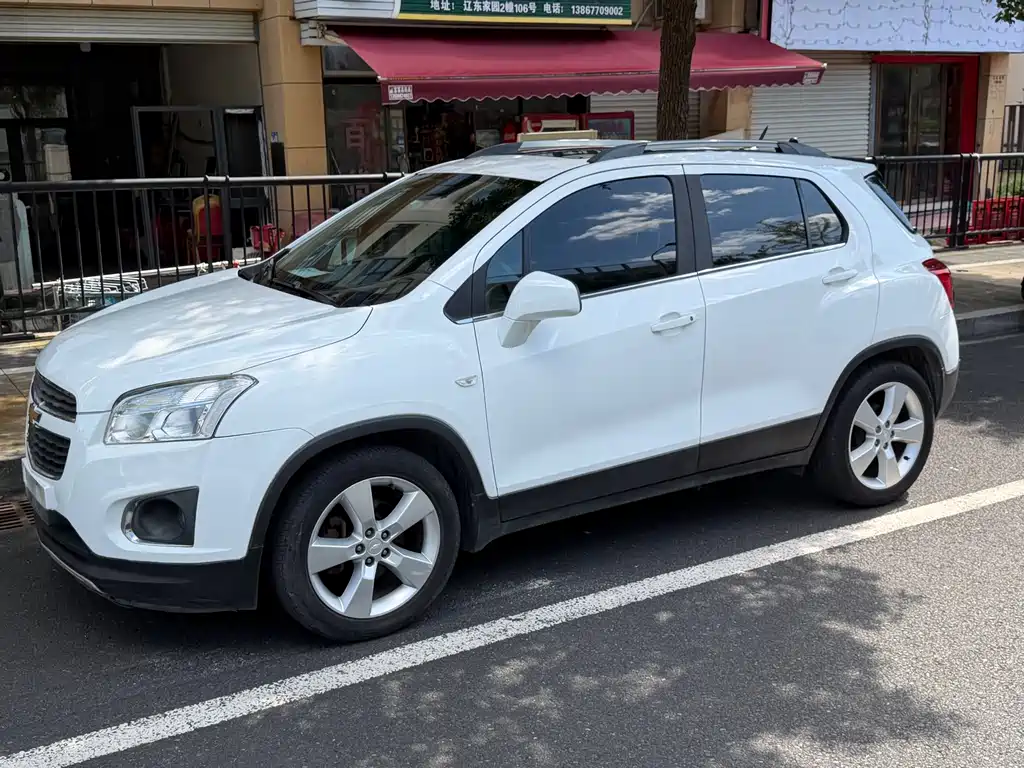 Chevrolet Trax 2015 — фото 3