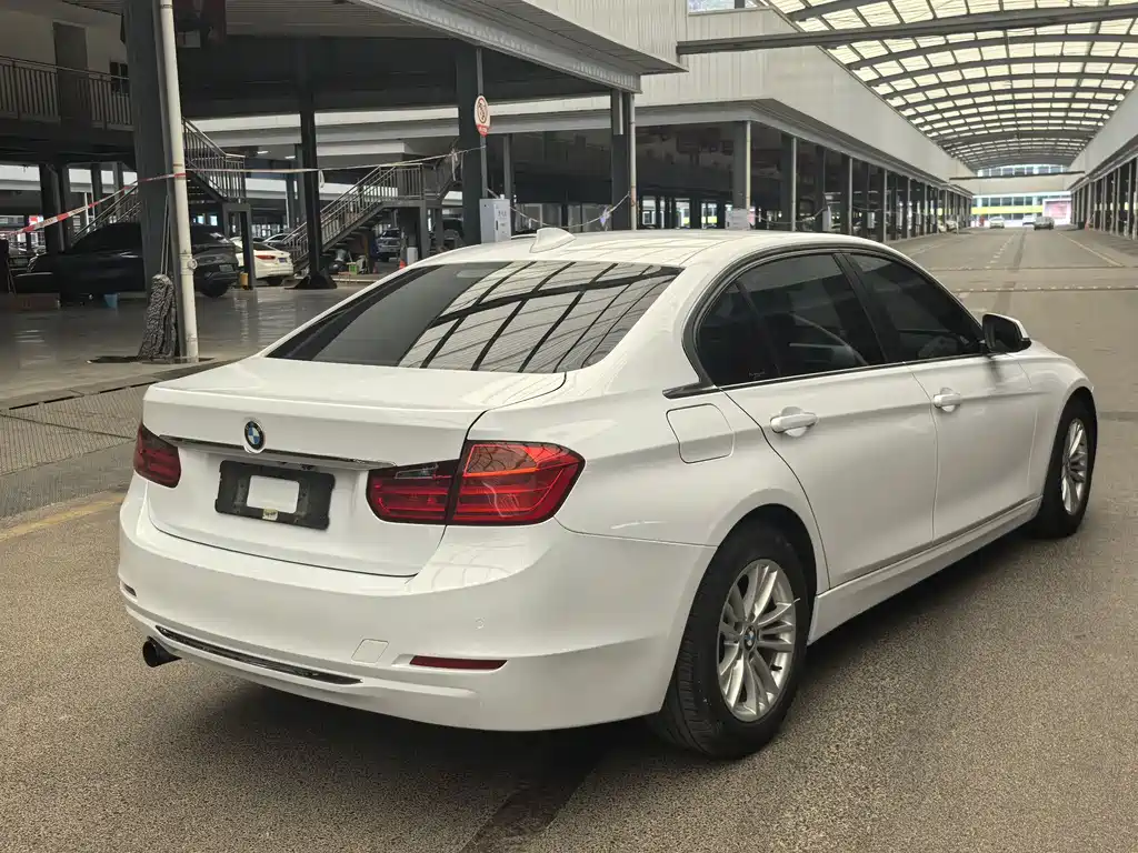 BMW 3 Series 2015 — фото 6