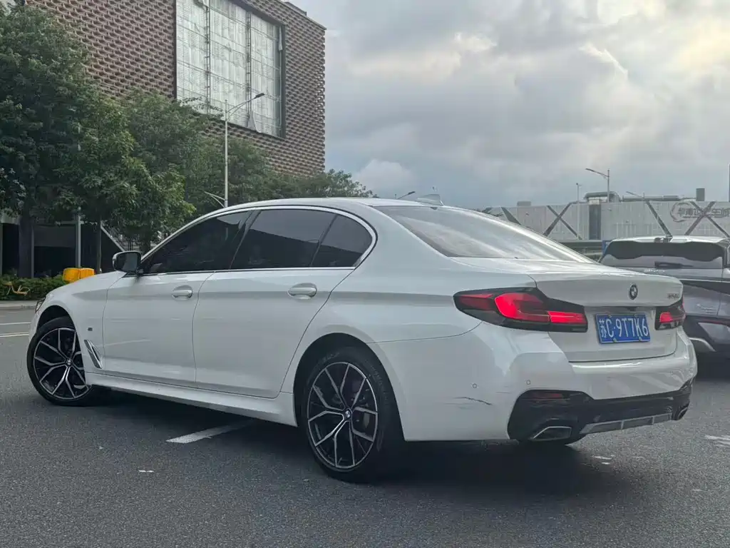 BMW 5 Series 2022