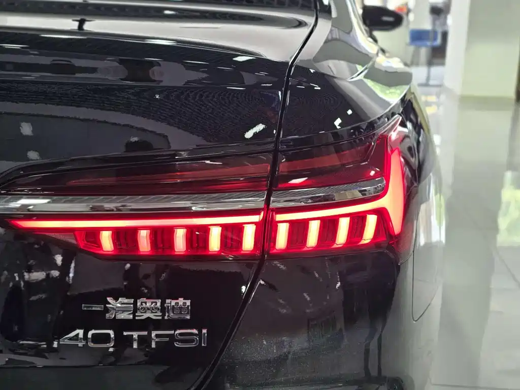 Audi A6L 2023 — фото 9