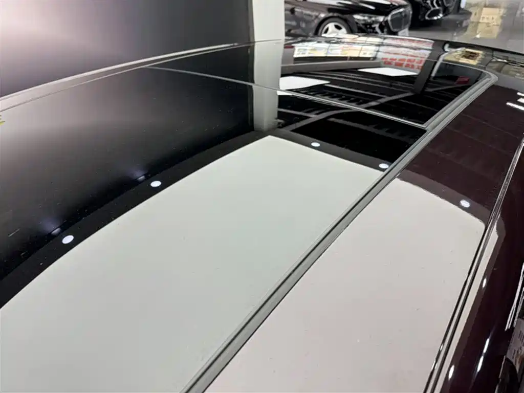 Porsche Macan 2024 — фото 15