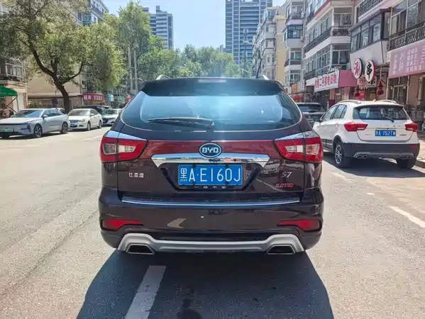 BYD S7 2016