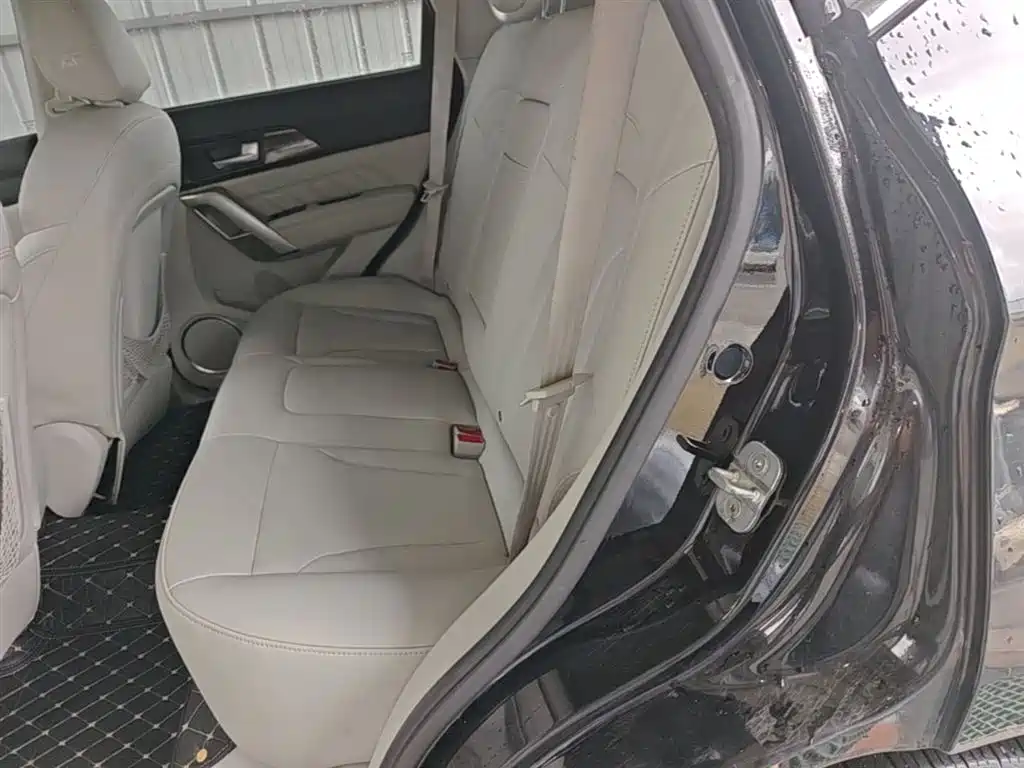 Haval H2 2015 — фото 17
