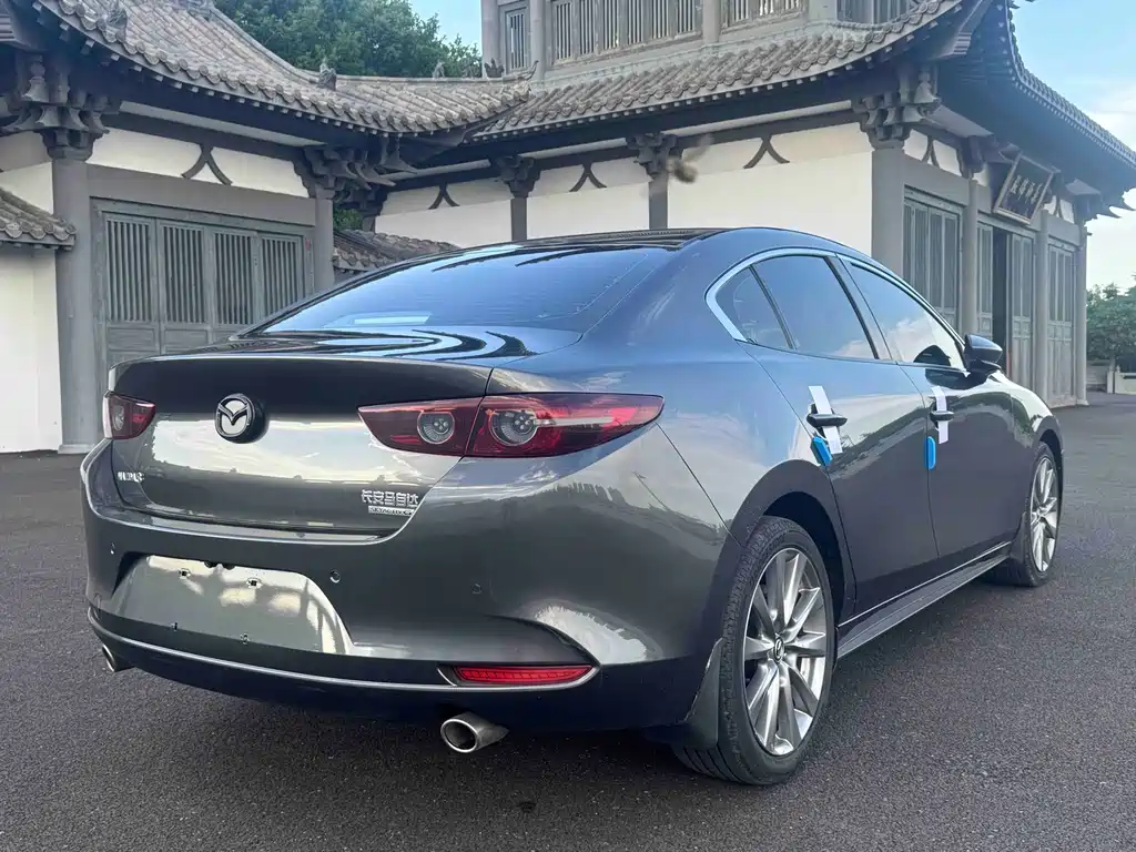 Mazda 3 Axela 2021