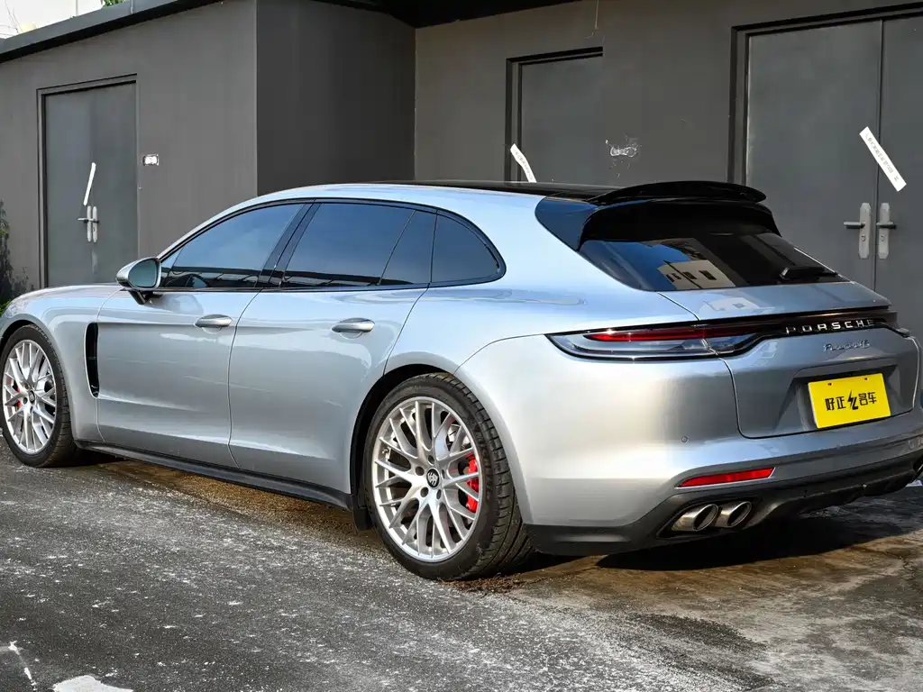 Porsche Panamera 2023 — фото 4
