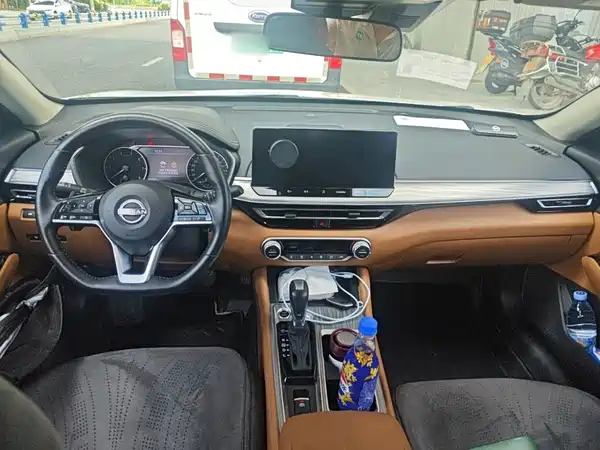 Nissan Teana 2023