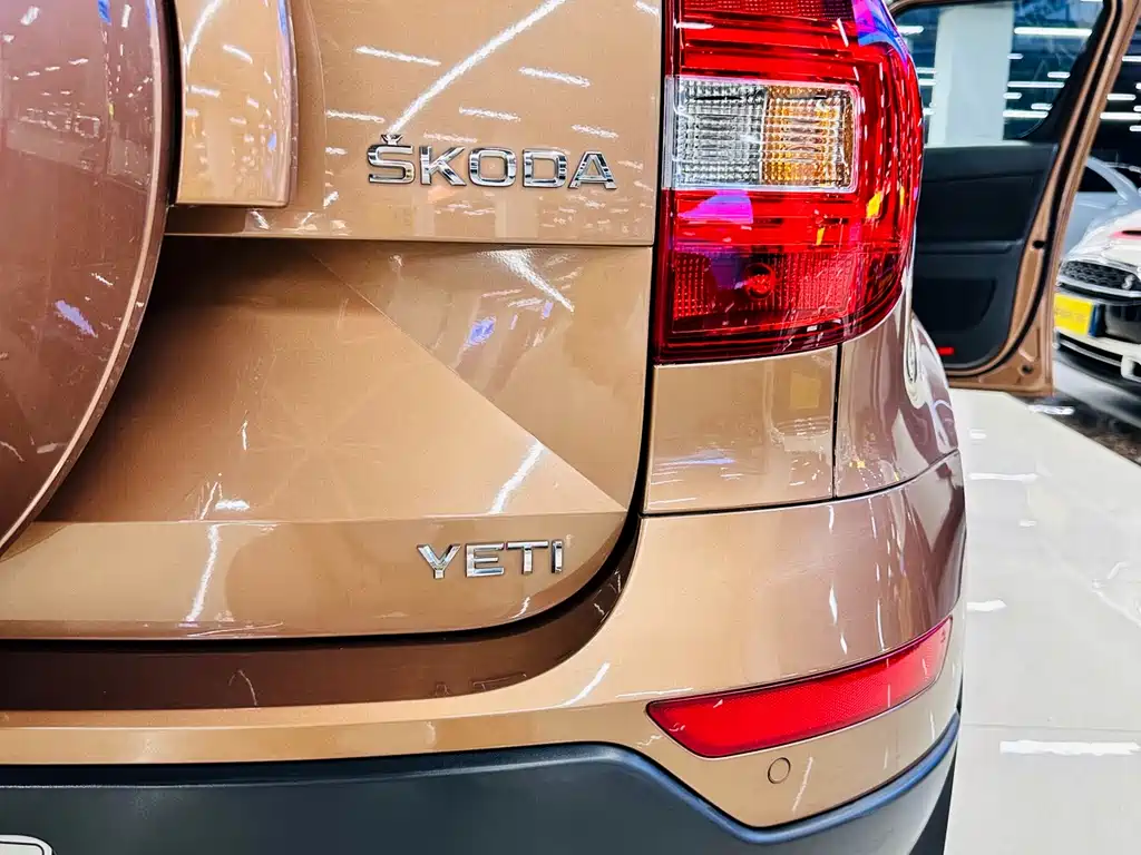 Skoda Yeti 2014 — фото 10