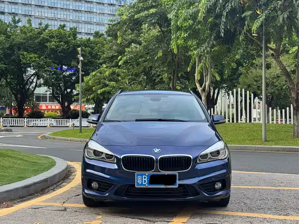 BMW 2 Series Station Wagon 2017