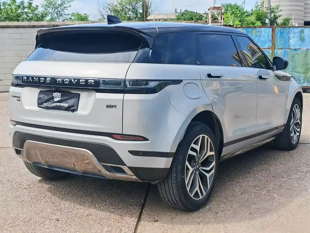 Land Rover Evoque 2022 — фото 9