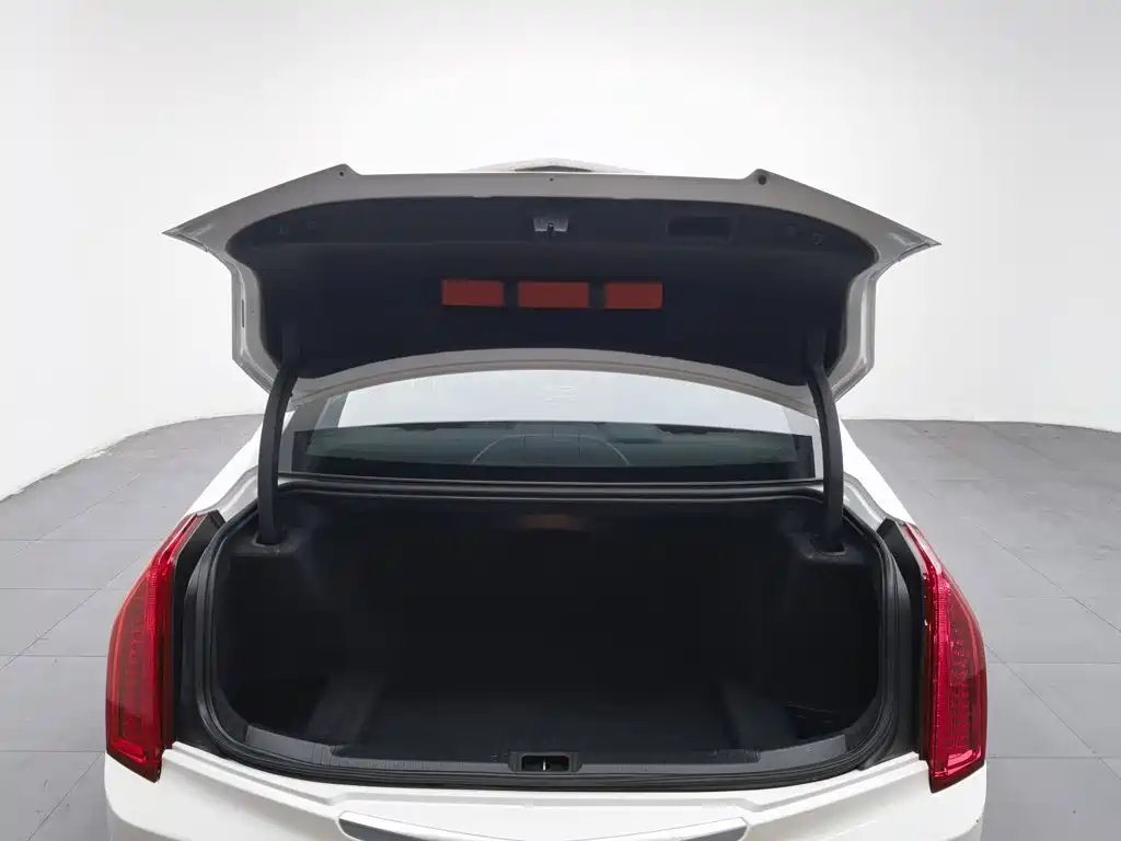 Cadillac ATS-L 2017 — фото 16