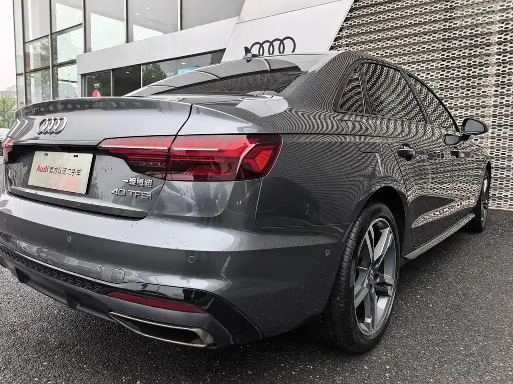 Audi A4L 2021 — фото 17