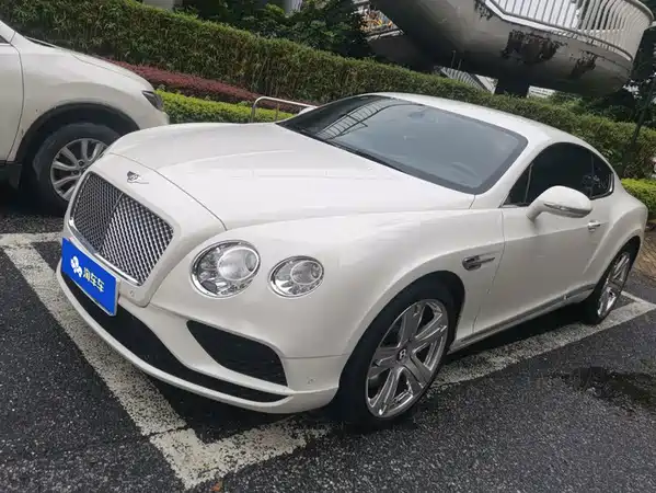 Bentley Continental 2015