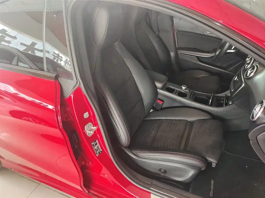 Mercedes-Benz CLA 2017 — фото 20