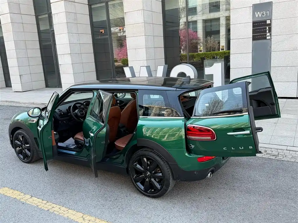 MINI Clubman 2021 — фото 11