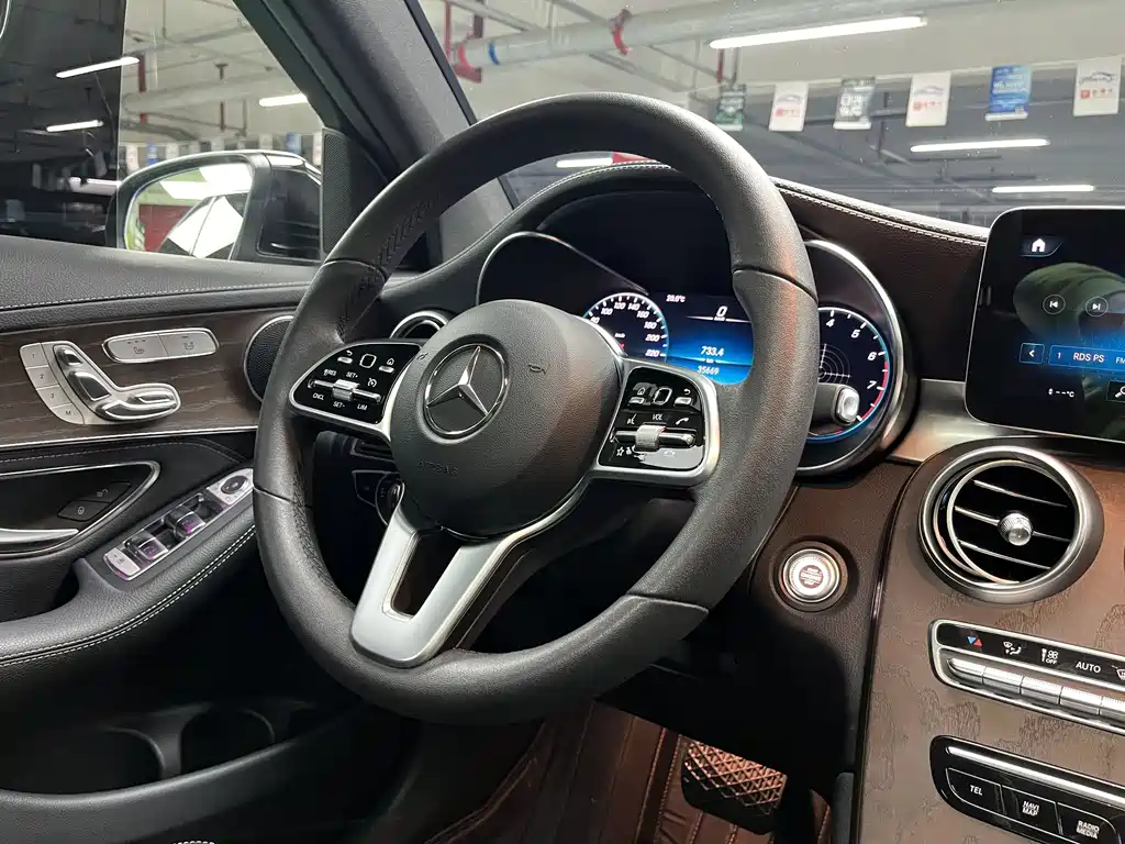 Mercedes-Benz GLC 2020 — фото 15