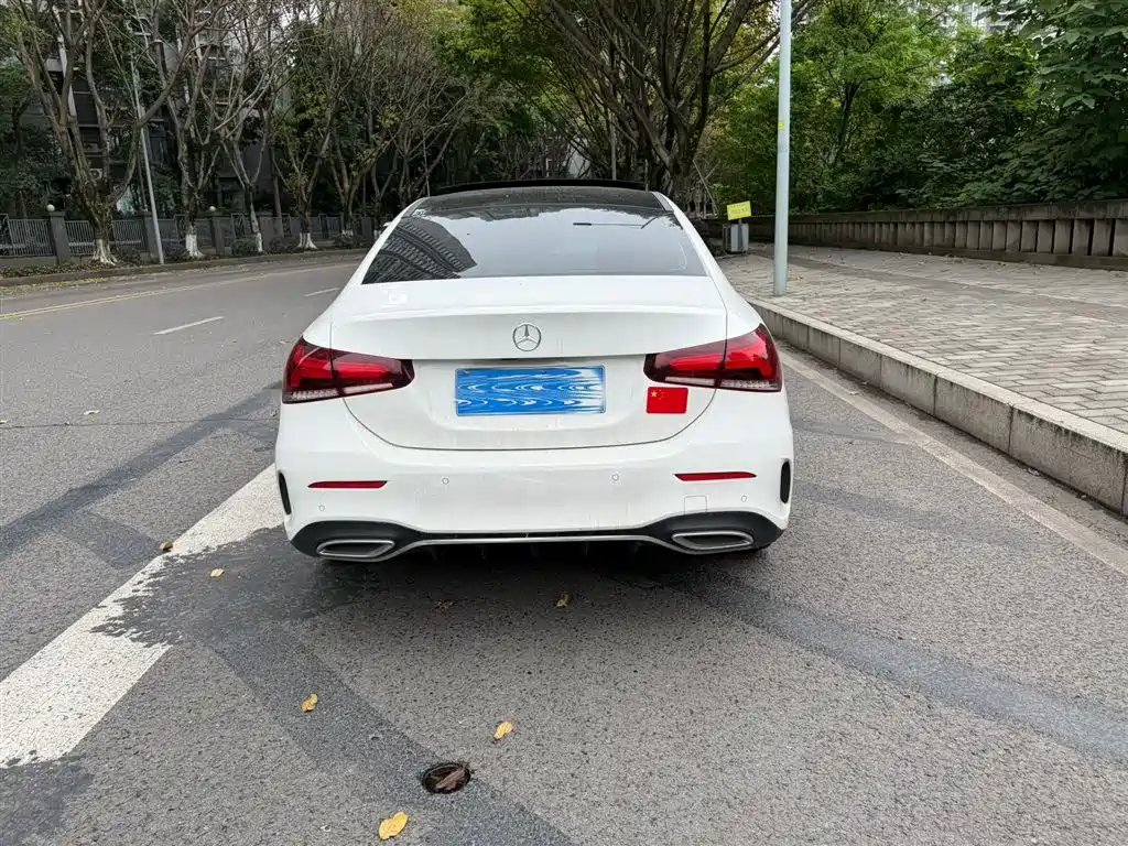 Mercedes-Benz A-Class 2019 — фото 3