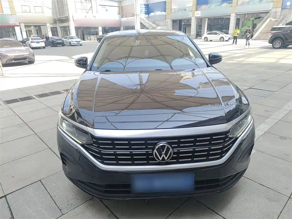 Volkswagen Passat 2023 — фото 3