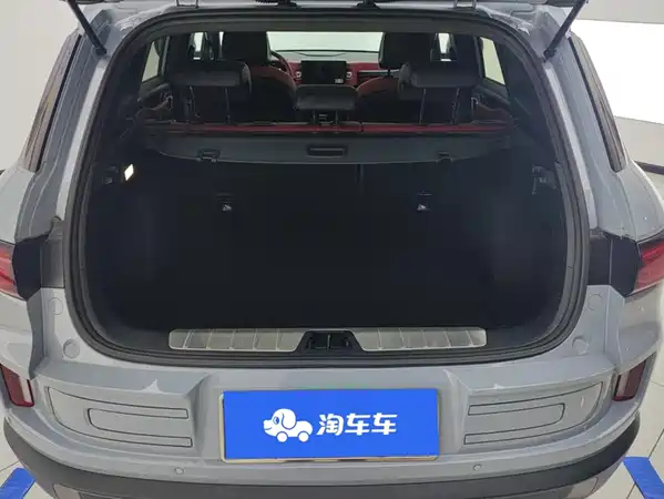 Geely ICON 2021