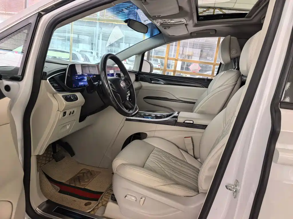 Buick GL8 2023 — фото 5