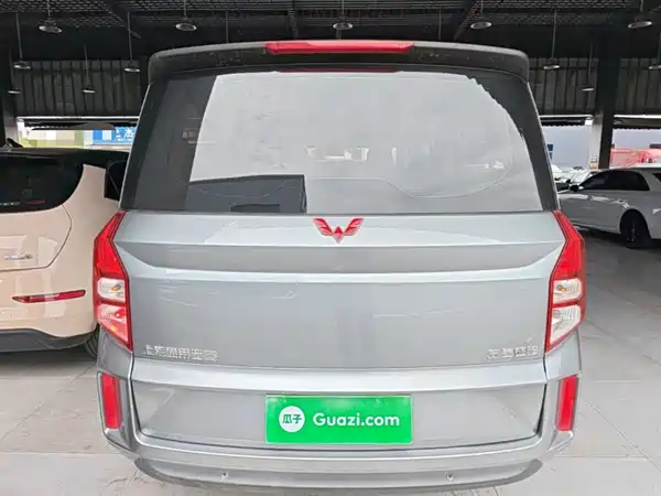 Wuling Journey 2021