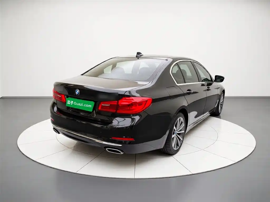 BMW 5 Series New Energy 2020 — фото 7
