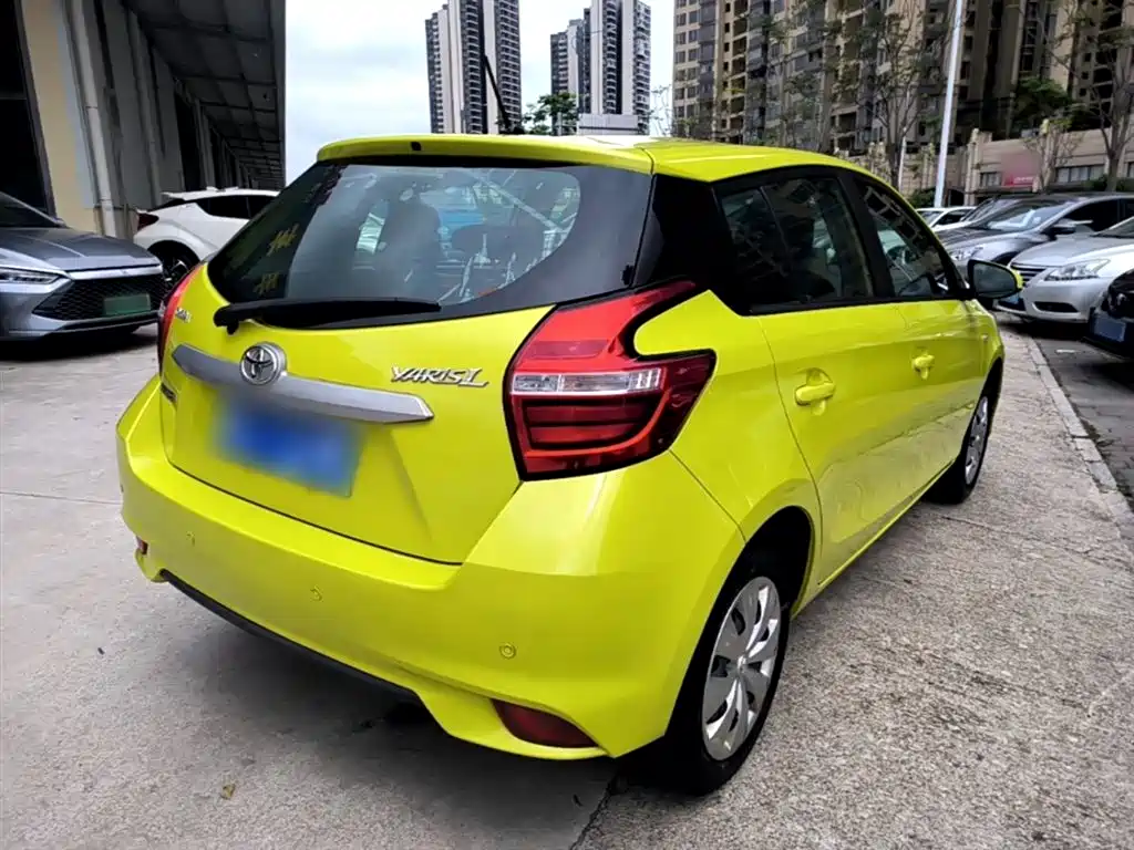 Toyota Yaris L 2018 — фото 7