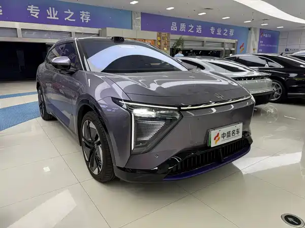 HiPhi Y 2023