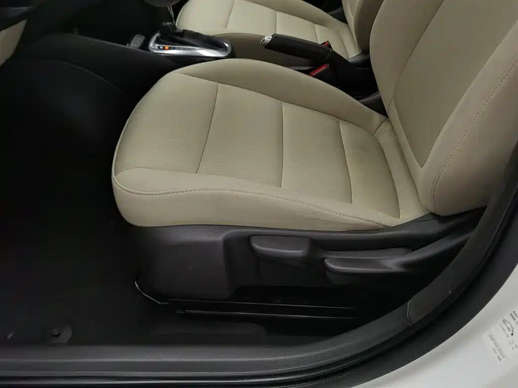 Buick Excelle 2019 — фото 20