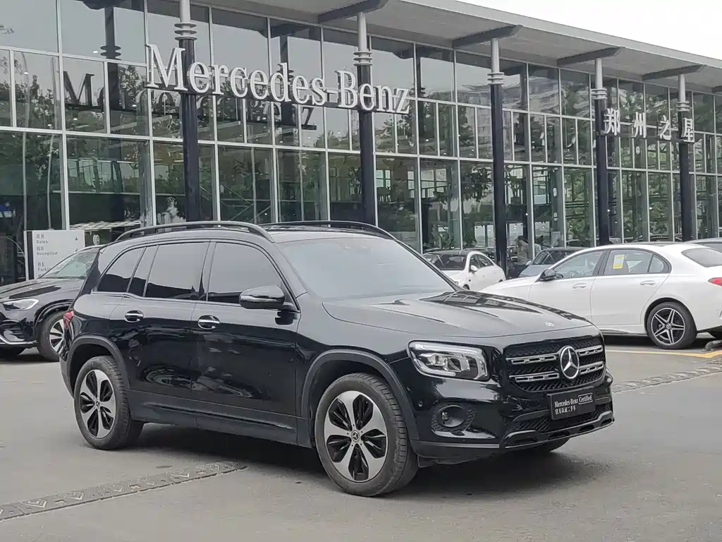 Mercedes-Benz GLB 2023 — фото 2