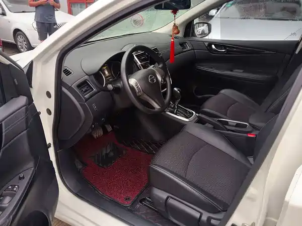 Nissan Tiida 2018