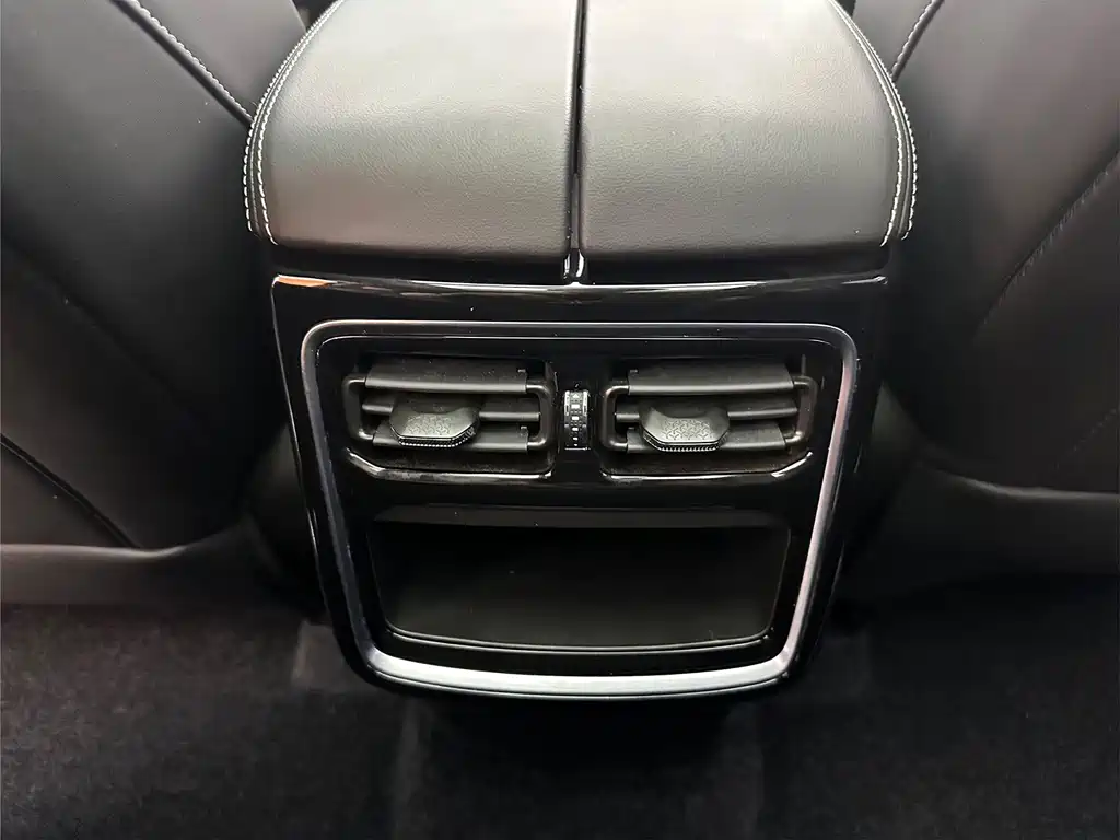Jetour X70 PLUS 2023 — фото 17