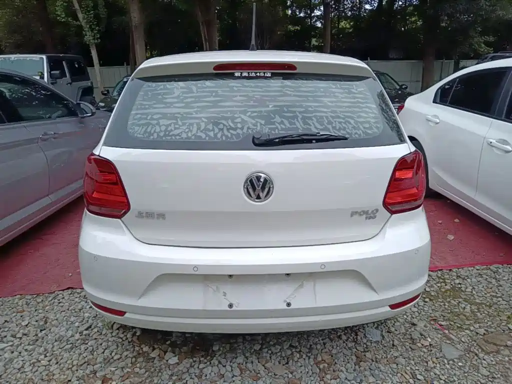 Volkswagen Polo 2015 — фото 6