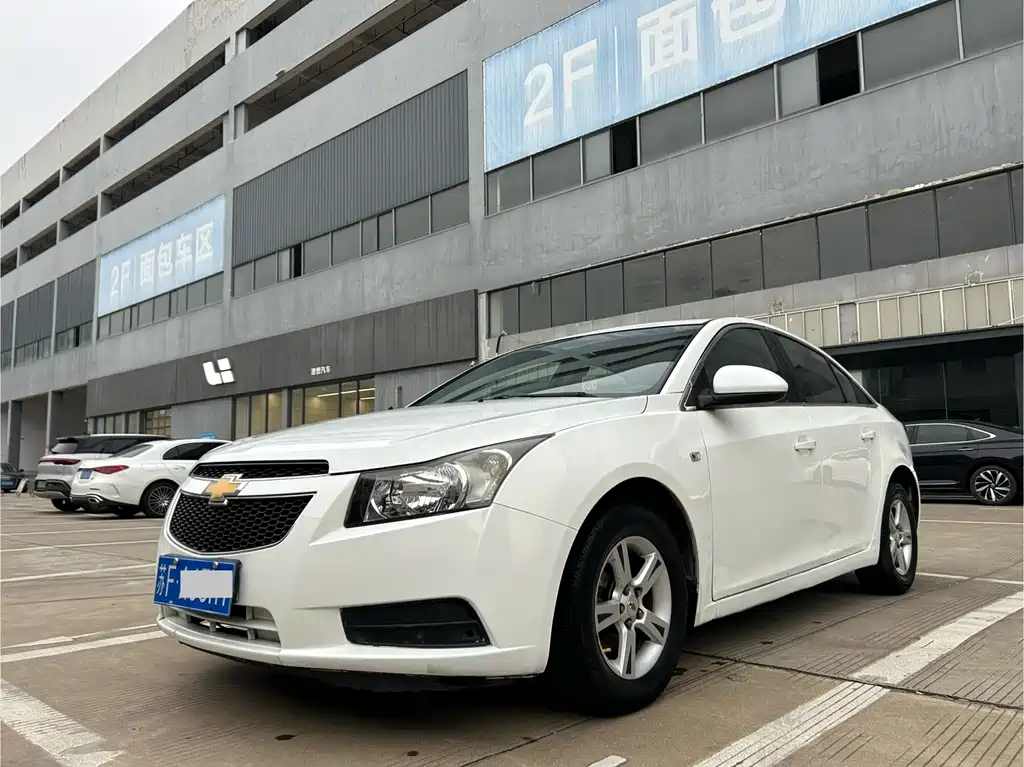 Chevrolet Cruze 2013 — фото 2