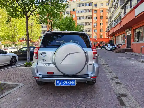 Toyota RAV4 2009
