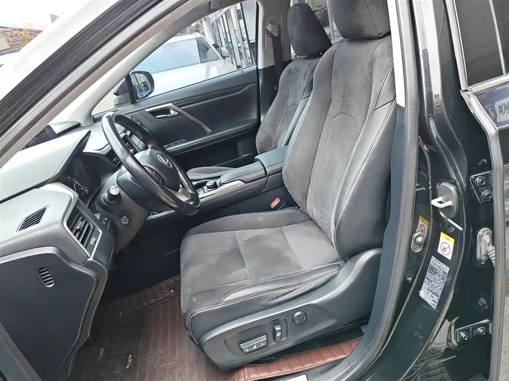 Lexus RX 2016 — фото 15