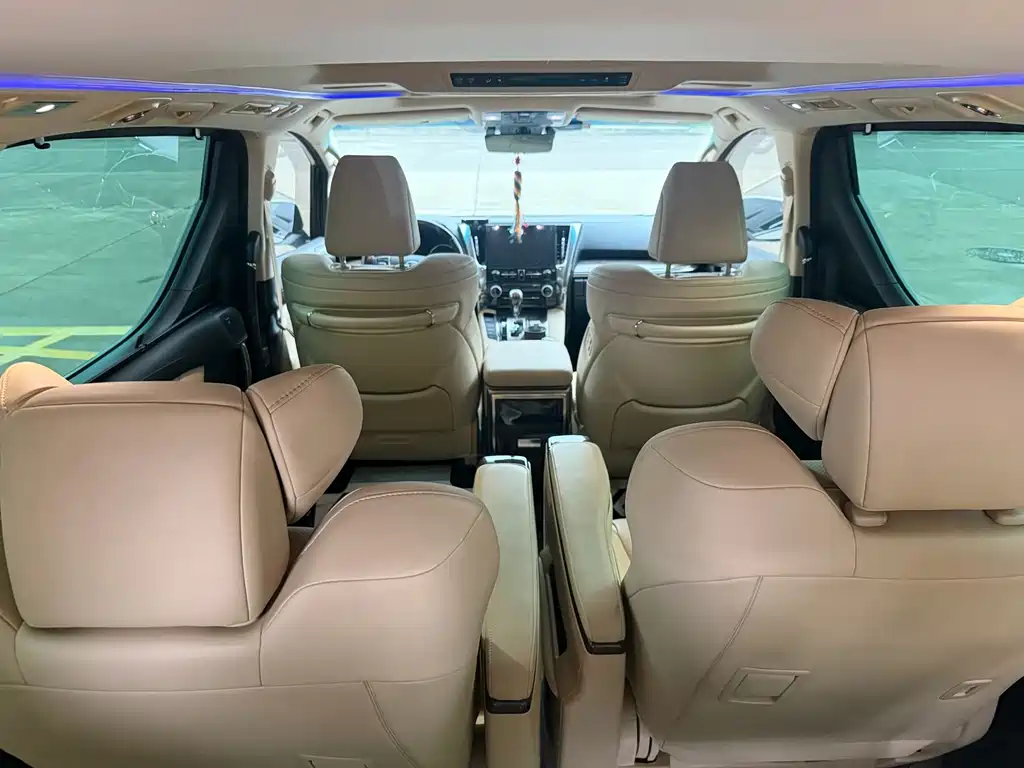 Toyota Alphard 2022 — фото 5