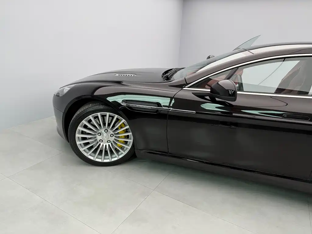 Aston Martin Rapide 2013 — фото 2