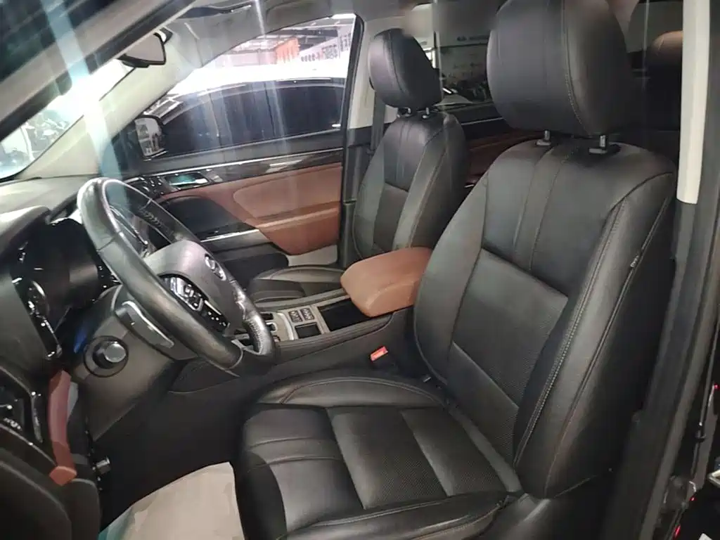 GAC Motor Trumpchi GS8 2017 — фото 15