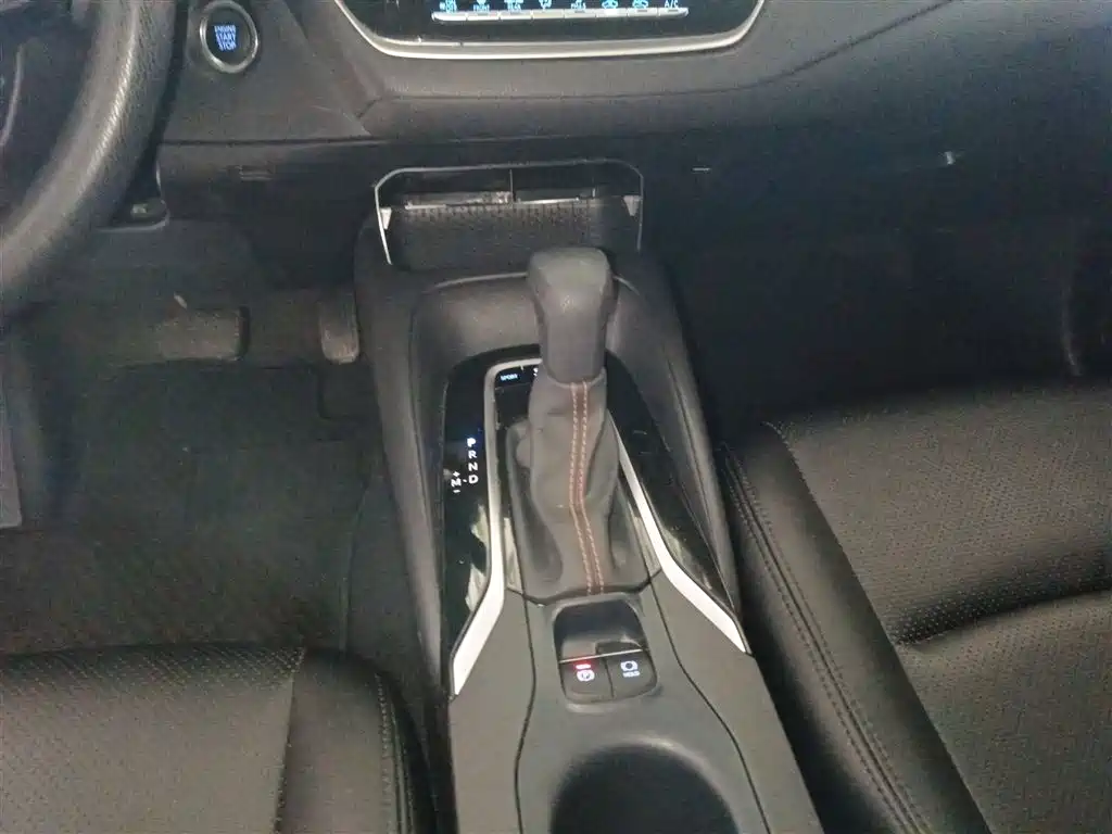 Toyota Corolla 2021 — фото 10